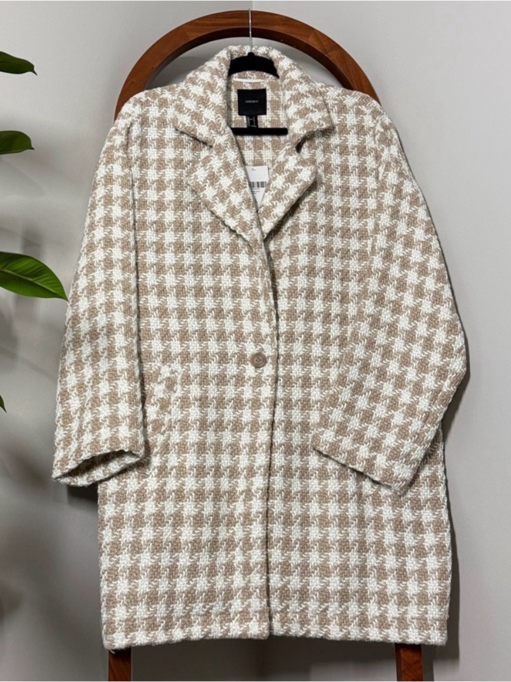 Forever 21 LARGE Tan and White Houndstooth Coat NEW